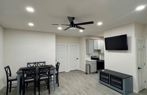 San Antonio Apartamento | Cozy Casita in charming San Antonio Close to sea world- downtown-fiesta Texas