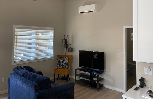 Glenwood Grove - North Iris Casa | Cozy Casita on private property in central Boulder. Close to CU and Downtown