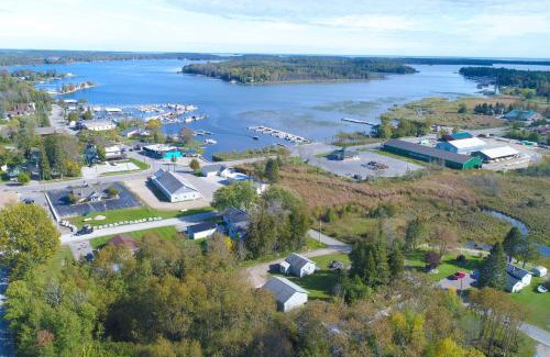 Cedarville Casa | Cozy Cedarville Cottage - Walk to Lake Huron!