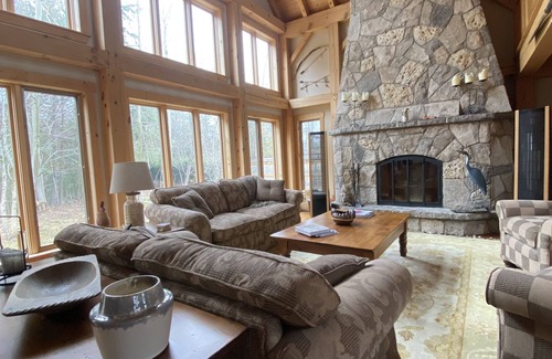 Craigleith Chalet De Esquí | Cozy Chalet/Cottage - Ravine Lot with Hot Tub - Sleeps 8