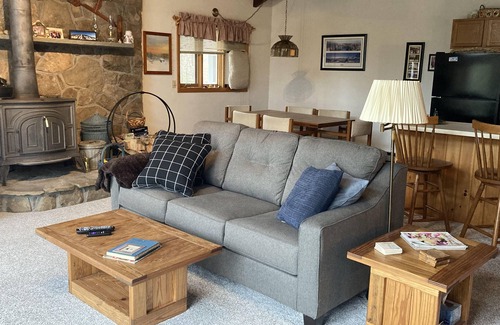Birchview by the Saco Chalet De Esquí | White Mountain Get Away, Senderismo, Storeland, Excelentes restaurantes, Río Saco