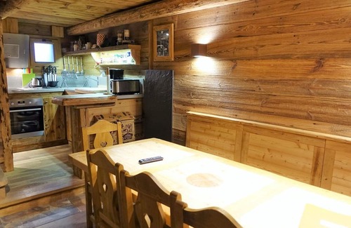 Beaufort Chalet De Esquí | Acogedor chalet para 3-4 personas, cerca de pistas y comercios, en corazón de Arêches