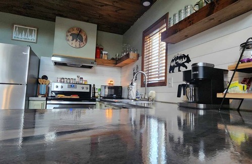 Albrightsville Chalet De Esquí | Cozy chalet in Pocono Mountains. Near skiing, Pocono Raceway & Jim Thorpe