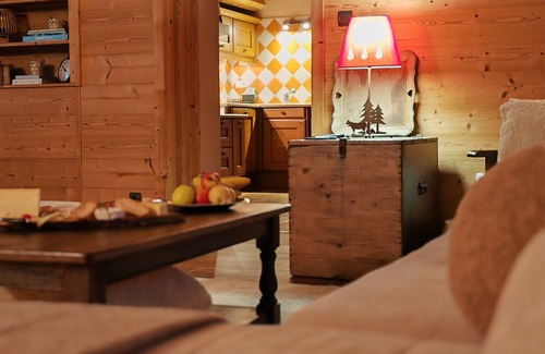 Gex Apartamento | Cozy Chalet w/Fireplace, Patio & Barbecue. Pet Friendly!