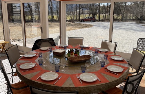 Seranon Chalet De Esquí | COZY CHALET WITH COVERED POOL