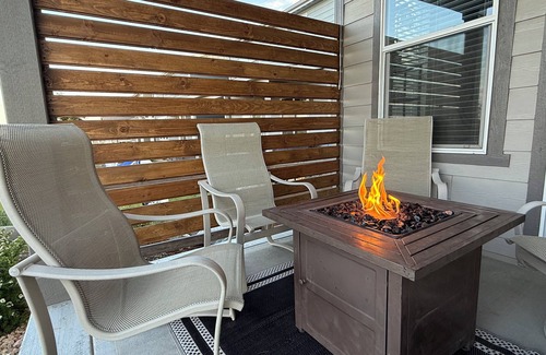 Centerra Casa | Cozy Chasm Cottage