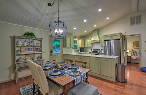 Clayton Cabina | Cozy Clayton Cabin w/ Deck & Mountain Views!