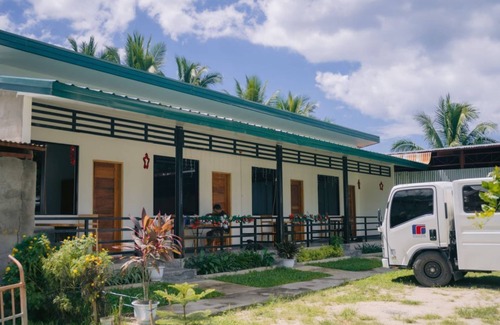 Hinoba-an Apartamento | Cozy Coastal Haven: Your Retreat for Four in Island Paradise