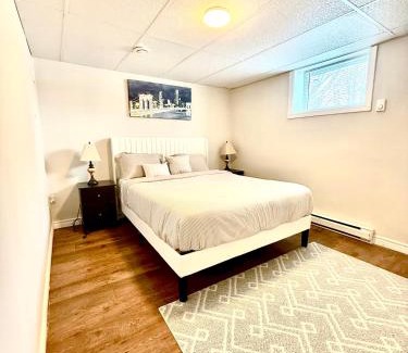 Moncton Apartamento | Cozy Comfort Stay Moncton - 2 Bedrooms with Kitchen and Parking