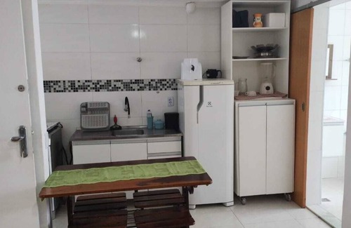 Aparecida Apartamento | Renovated apartment next to the beach