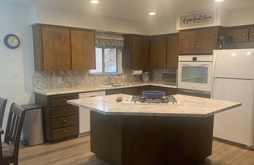 Sierra Cedars Casa | Cozy comforts of HOME