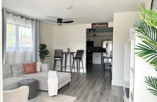 West Little Havana Casa | Cozy/Comfy Home in Miami- near Miami airport and Miami attractions