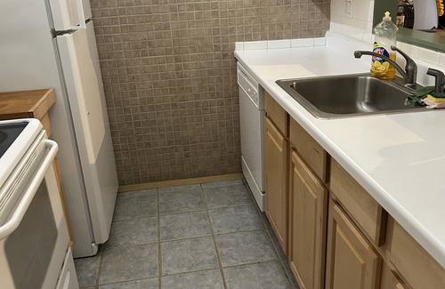 Beaverton Apartamento | Cozy condo, located across from Washington Square Mall, and Target, Dutchbros.