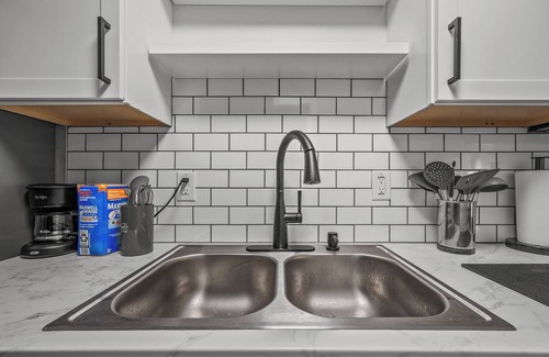 Wyandotte Condominio | Cozy Condo Near Downtown!