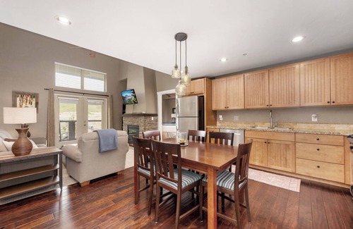 Silvercreek Condominio | Cozy Condo: Ski In/Out with Slopeside Views at Base Camp One