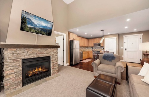 Silvercreek Condominio | Cozy Condo: Ski In/Out with Slopeside Views at Base Camp One