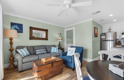 Avalon Beach Estates Condominio | Cozy Condo that sleeps 6, with Gulf Views in Miramar Beach