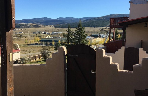 Angel Fire Condominio | Acogedor condominio / Town Home! ¡Magníficas vistas!
