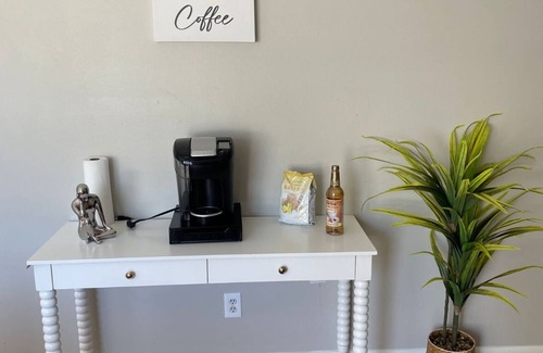 Jonesboro Apartamento | Cozy & Convenient 2BR Corporate Stay – Ideal for Relocation or Recovery