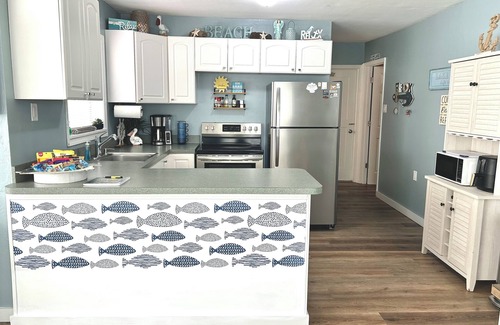 Candler Cabaña | Cozy Cottage At Lake Weir