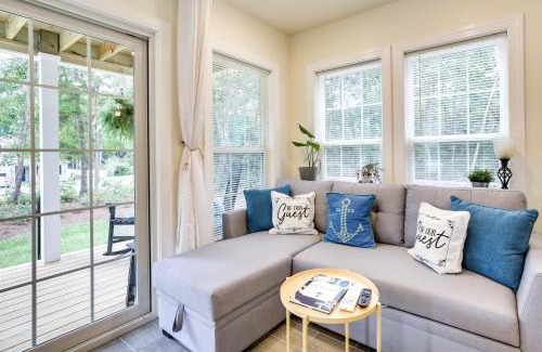 Southport Casa | Cozy Cottage Minutes to Downtown Southport!