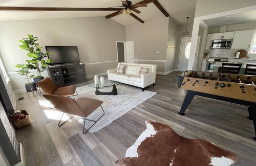Bowling Green Cabaña | Cozy Cottage near charlotte and minutes from lake Wylie