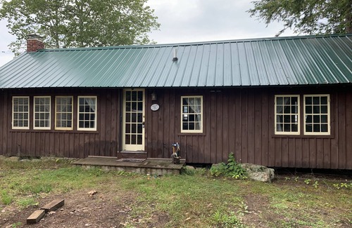 Meredith Cabaña | Cozy Cottage on Lake Winni