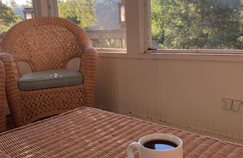 Edgerton Cabaña | Cozy cottage retreat that’s perfect for recharging.