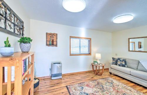 Grantsdale Casa | Cozy Cottage Studio Stunning Mountain Views!