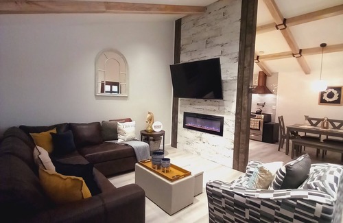 Pocono Summit Cabaña | Cozy Cottage