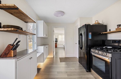 Mill Creek Casa | Cozy Cottage With Lake View