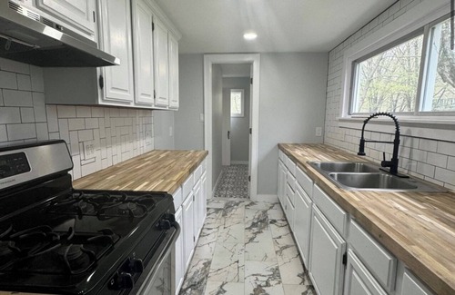 Derby Cabaña | Cozy Country Cottage