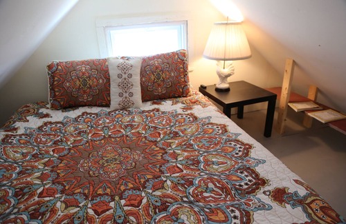 Middlebury - Warren Otro | Cozy country guest house