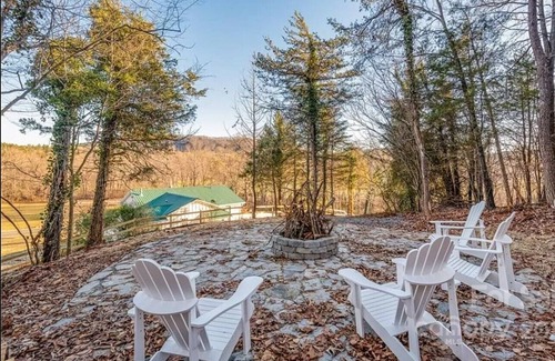 Bostic Casa | Cozy Country Home in Lovely Rural setting