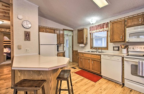 Crosby Cabina | Cozy Crosby Cabin Near Serpent Lake + Main St