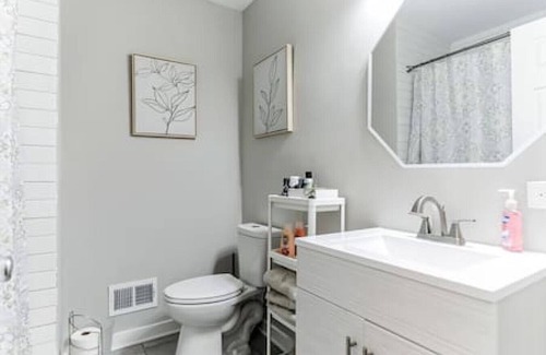 Collier Heights Casa | Cozy Cumberland ATL Home w/Hot Tub