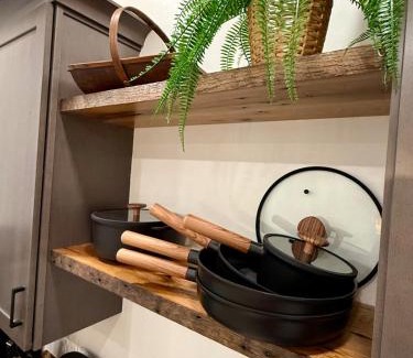 Pilot Mountain Apartamento | Cozy Cure Apartment in Downtown and Historic Pilot Mountain