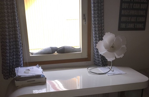 Warin Casa | Acogedora casa de vacaciones en estilo danés con vista al lago