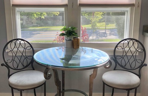 Sturgeon Bay Casa | Cozy Door County home with detached yoga room- short walk from Potawatomi Park