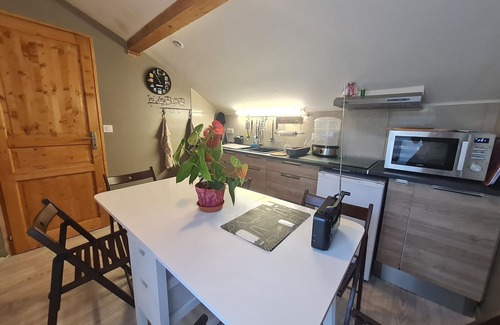 Rochesson Cama Y Desayuno | Habitación doble en Rochesson, 10 km de Gérardmer, acceso independiente, comidas tradicionales
