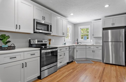 Southern Pines Cabaña | Cozy downtown cottage close to the park