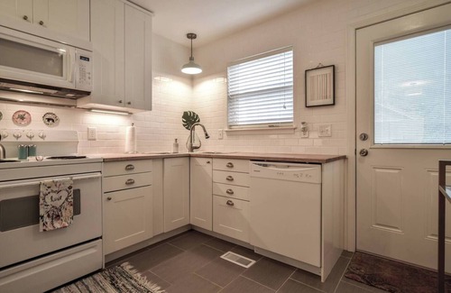 Kansas City Condominio | Cozy Duplex Near from 39th St. & KU Hospital 5