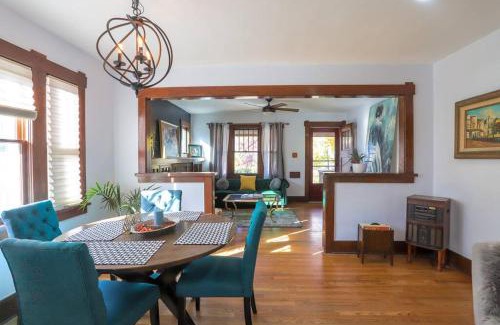 Hale Casa | Cozy Fall Retreat in Denver Near Dining & Attractions
