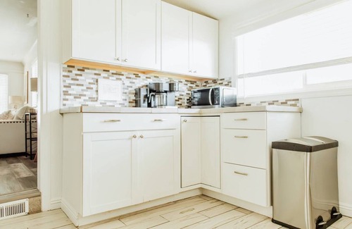 Hyrum Casa | Cozy Fallcation: Near Lake, Trails & Logan! Dog Friendly