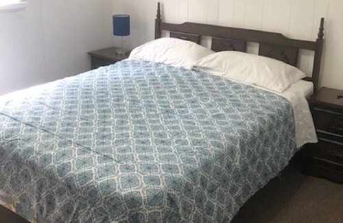 Wymbolwood Beach Casa | Cozy Family Cottage in Tiny