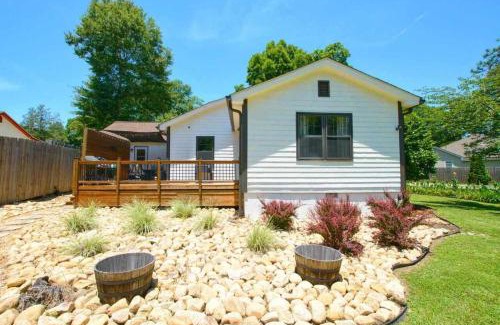 Fair Oaks Casa | Cozy Family-Friendly home w/fenced-in backyard