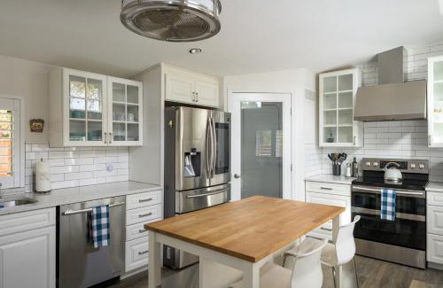 Alta Vista Area Casa | Cozy Family Retreat with Yard - Walk to Olde Town