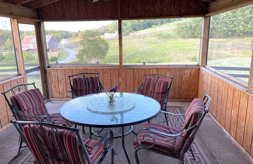 Fort Valley Casa | Cozy Farm House