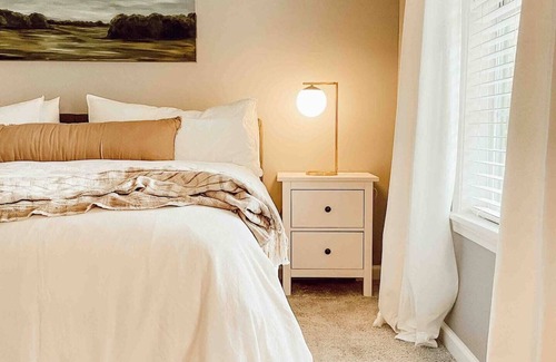 Wheeler Otro | Cozy farm house w/20 acres to roam