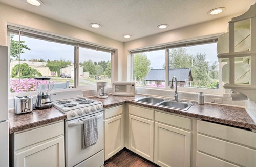 Ferndale Apartamento | Cozy Ferndale Studio on 20-Acre Working Farm!
